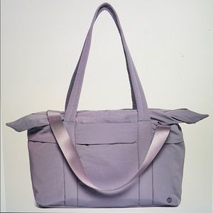 Gently used Lululemon duffel bag